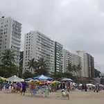 Edificio America - Apartamento Amplo E 2 Quadras Da Praia
