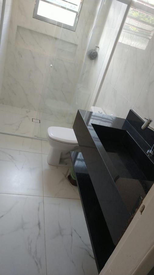 Edificio America - Apartamento Amplo E 2 Quadras Da Praia * Guaruja